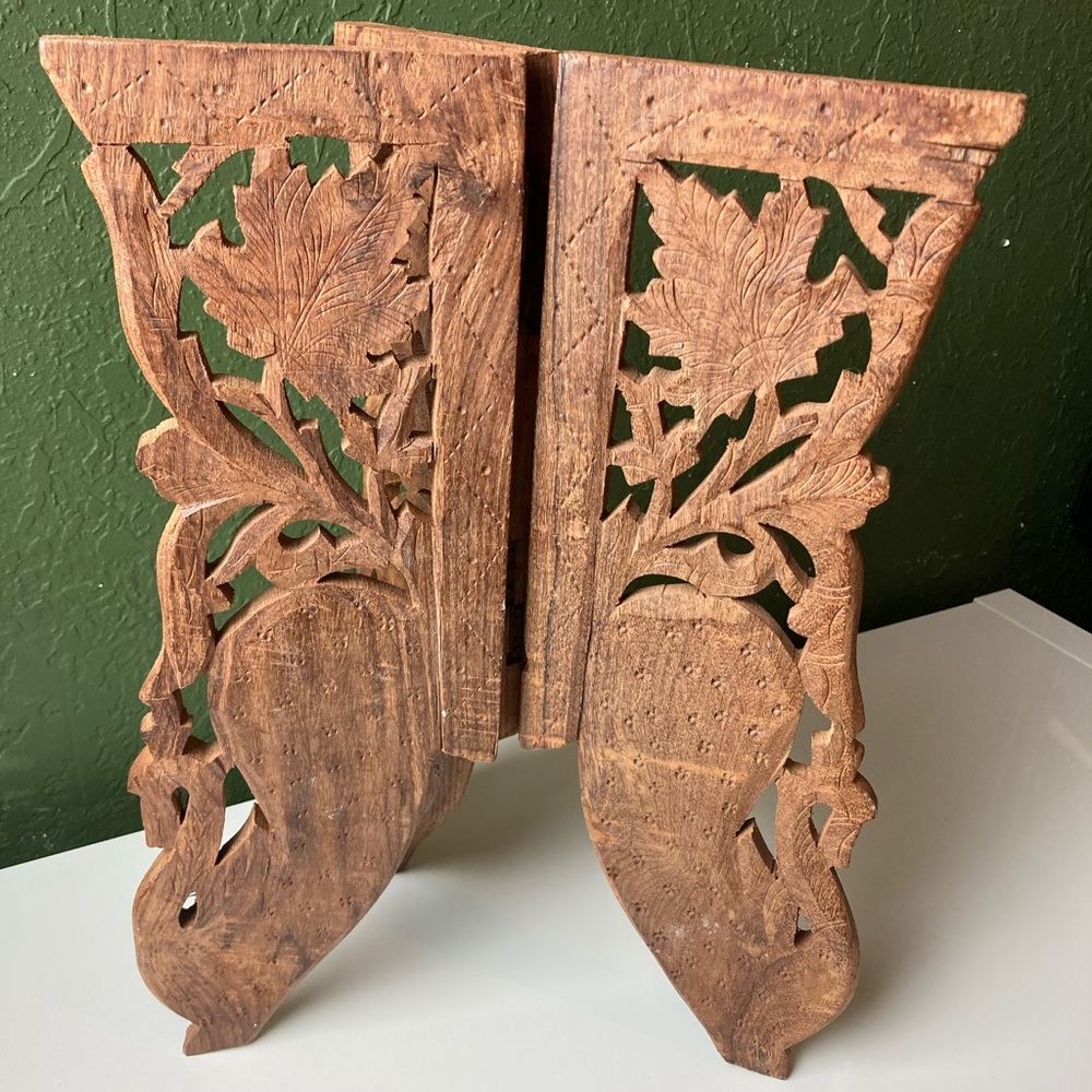 VTG Intricate Carved Wood Collapsable Plant Stand
